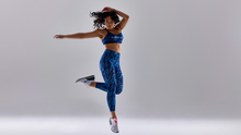 Load image into Gallery viewer, Womens Hi Runner 7/8 Tight Blue Mist

