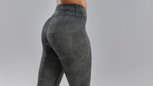 Load image into Gallery viewer, Womens Hi Runner 7/8 Tight Totally Ingrained
