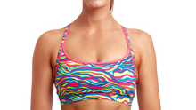 Load image into Gallery viewer, Womens Eco Sports Top Colour Curve
