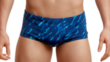 Load image into Gallery viewer, Mens Classic Trunks Blue Mist
