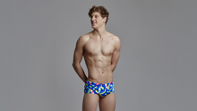 Load image into Gallery viewer, Mens Classic Trunks Board Bash
