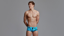 Load image into Gallery viewer, Mens Classic Trunks Keel Over

