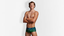 Load image into Gallery viewer, Mens Plain Front Trunks Spraying Alive
