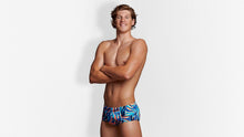 Load image into Gallery viewer, Mens Classic Trunks Eucy Lippy
