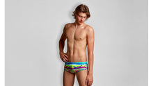 Load image into Gallery viewer, Boys Sidewinder Trunks Perfect Wave
