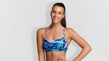 Load image into Gallery viewer, Womens Sports Top Gum Nuts

