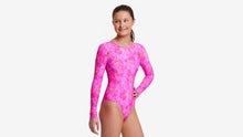 Load image into Gallery viewer, Girls Long Shot One Piece Love Lights
