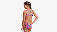 Load image into Gallery viewer, Girls Criss Cross Two Piece Blade Stunner
