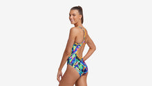 Load image into Gallery viewer, Womens Diamond Back One Piece Kickflip
