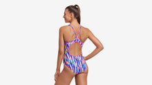 Load image into Gallery viewer, Womens Diamond Back One Piece Wing Tips
