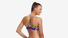 Load image into Gallery viewer, Womens Sports Top Patch Panels
