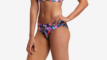 Load image into Gallery viewer, Womens Sports Brief Jungle Boogie

