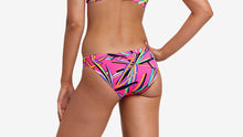 Load image into Gallery viewer, Womens Hipster Brief Blade Stunner

