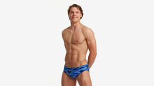 Load image into Gallery viewer, Mens Classic Briefs So Swell
