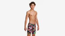 Load image into Gallery viewer, Boys Training Jammers Black Blades
