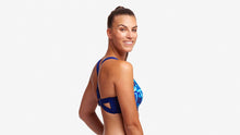 Load image into Gallery viewer, Womens Hold Steady Crop Top Leaf Laser
