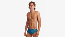 Load image into Gallery viewer, Mens Sidewinder Trunks Wires Crossed
