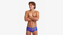 Load image into Gallery viewer, Mens Classic Trunks Oiled Up
