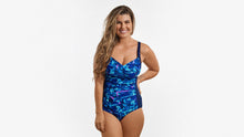 Load image into Gallery viewer, Womens Ruched One Piece Leaf Laser
