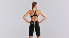Load image into Gallery viewer, Womens Apex Predator X Freeback Kneeskin Cracked Gold
