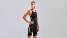 Load image into Gallery viewer, Womens Apex Predator X Locked Back Kneeskin Cracked Gold
