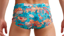 Load image into Gallery viewer, Mens Classic Trunks Road Tripper
