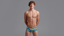 Load image into Gallery viewer, Mens Classic Trunks Wacky West
