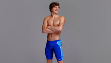 Load image into Gallery viewer, Mens Training Jammers Pane Train
