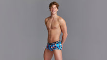 Load image into Gallery viewer, Mens Underwear Trunks Swan Song
