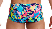 Load image into Gallery viewer, Mens Eco Classic Trunks Palm Off
