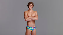 Load image into Gallery viewer, Mens Eco Classic Briefs Palm Off
