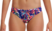 Load image into Gallery viewer, Womens Sports Brief BamBamBoo
