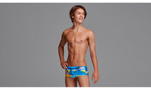 Load image into Gallery viewer, Boys Eco Classic Trunks Beach Bum
