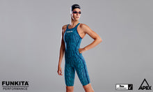 Load image into Gallery viewer, Womens Apex Predator Freeback Kneeskin Blast Matrix

