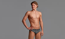 Load image into Gallery viewer, Mens Classic Briefs Crack Up
