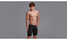 Load image into Gallery viewer, Mens Training Jammers Cracked Gold
