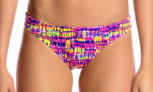 Load image into Gallery viewer, Womens Bibi Banded Brief Dotty Dash
