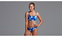 Load image into Gallery viewer, Womens Sports Brief Fast Glass
