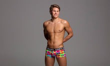 Load image into Gallery viewer, Mens Underwear Trunks Hot Lips
