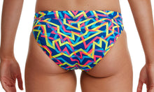 Load image into Gallery viewer, Womens Sports Brief Noodle Bar
