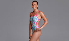 Load image into Gallery viewer, Womens Twisted One Piece Palm Springs
