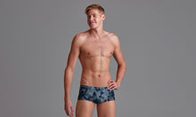 Load image into Gallery viewer, Mens Plain Front Trunks Pointillism
