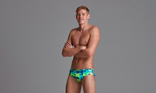 Load image into Gallery viewer, Mens Classic Briefs Pop Tropo
