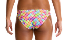 Load image into Gallery viewer, Womens Hipster Brief Powder Puff
