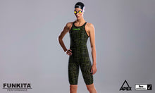 Load image into Gallery viewer, Womens Apex Stealth Free Back Kneeskin Slasher Green
