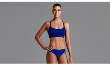 Load image into Gallery viewer, Womens Sports Top Still Ocean
