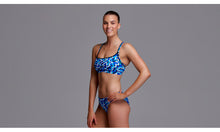 Load image into Gallery viewer, Womens Sports Top Ticker Tape
